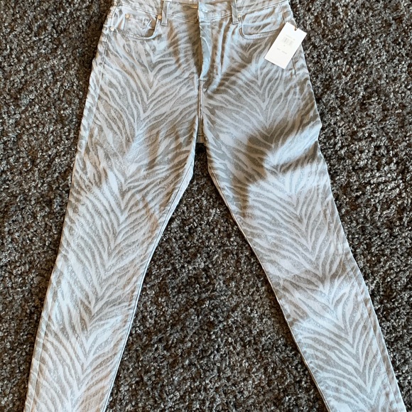 7 For All Mankind NWT - sz 31 super skinny
